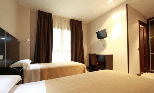 Hostal Avenida Barajas มาดริด ห้อง รูปภาพ