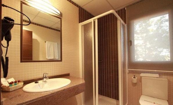 Hostal Avenida Barajas มาดริด ห้อง รูปภาพ