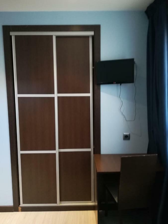 Hostal Avenida Barajas มาดริด ภายนอก รูปภาพ